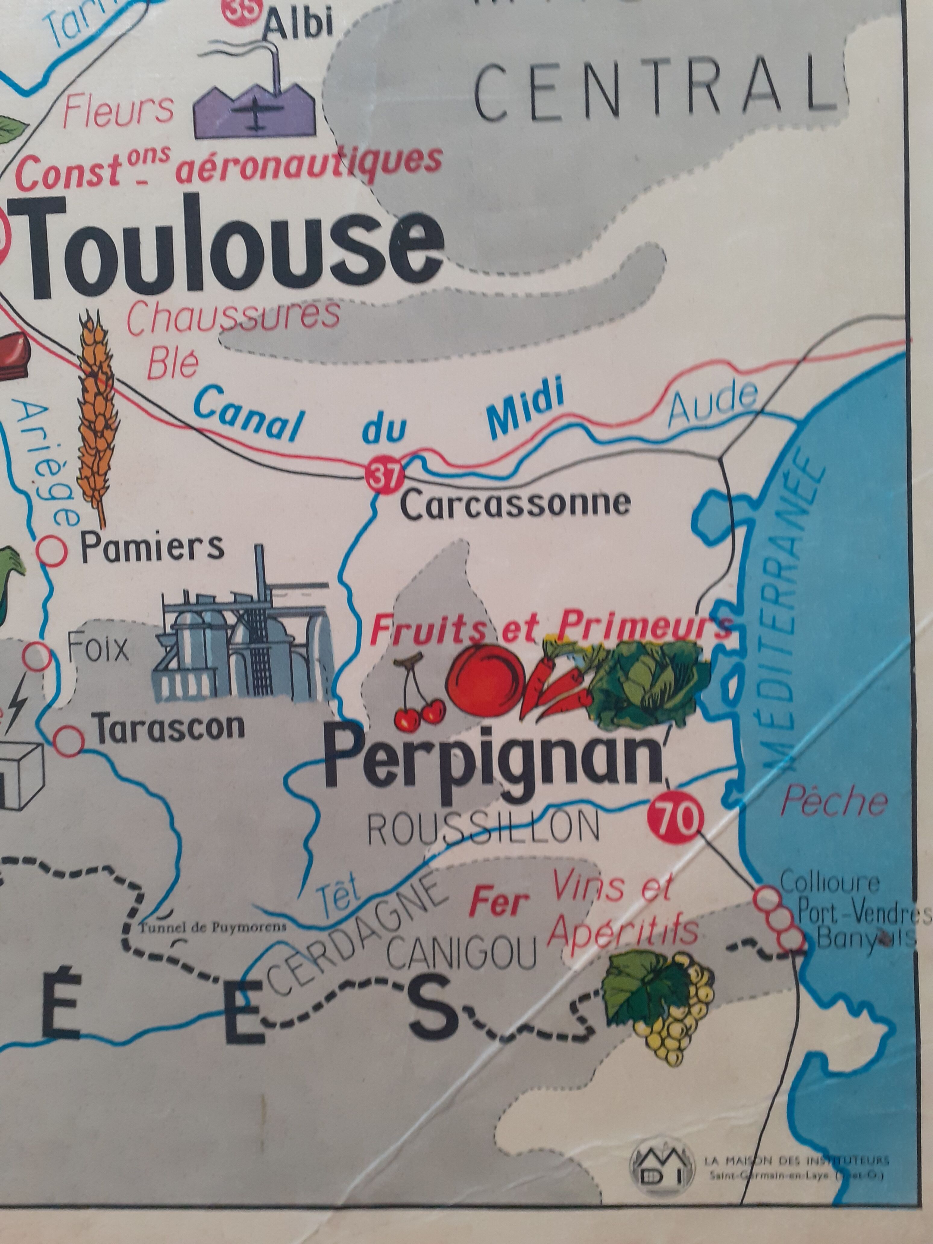 Educational map Aquitaine Basin Pyrenees Jura Alpes Rhone Valley