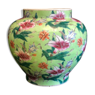 Potiche porcelaine et émaux et flore famille rose XIX China dynastie Qing