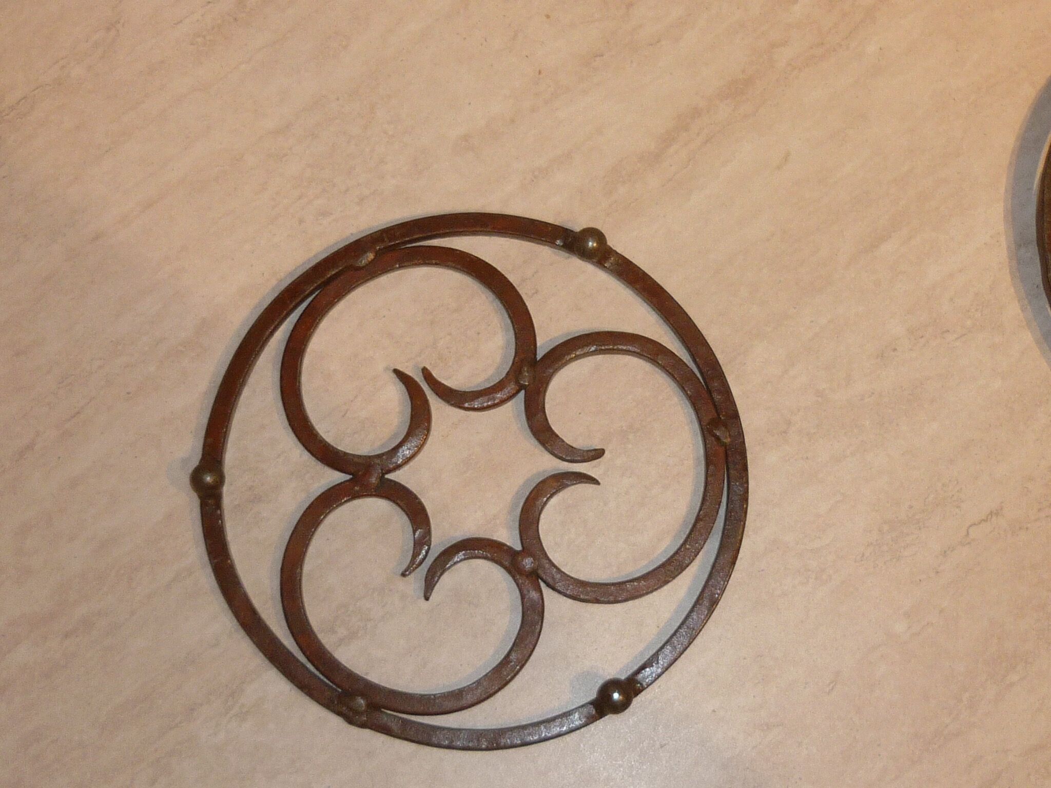 Pair of 2 wrought iron mats