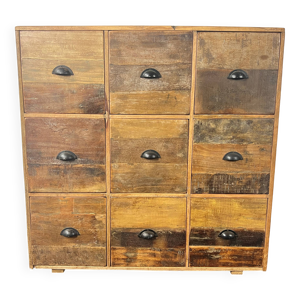 Commode en bois ancien
