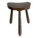 Tabouret tripode ancien en bois foncé sculpté