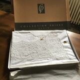 Tablecloth and towels