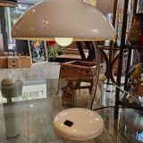 Desk lamp