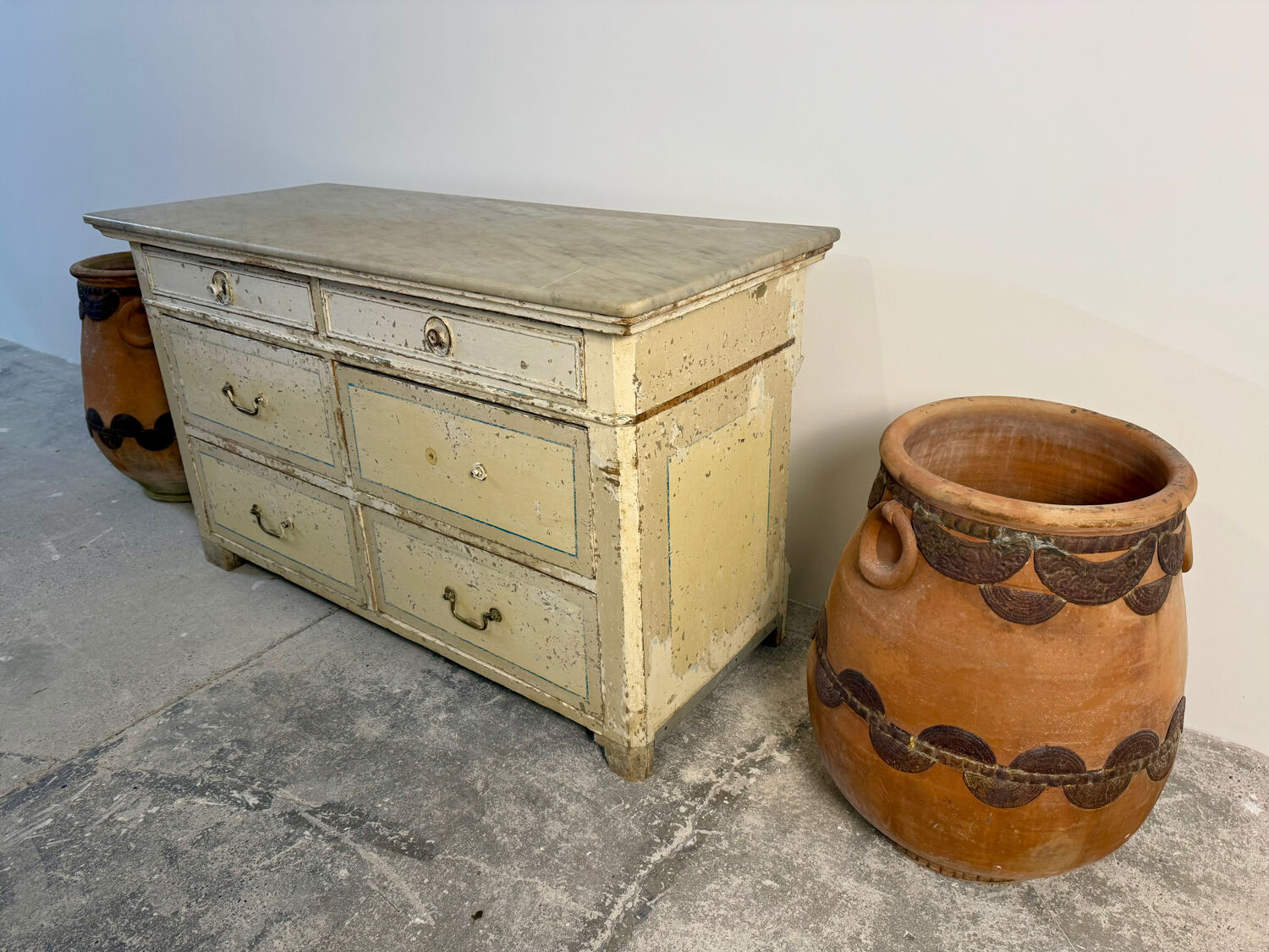 Double-sided shop counter furniture with 6 drawers, length 156 cm.