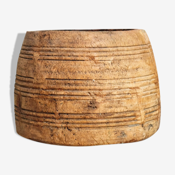 Old wooden pot