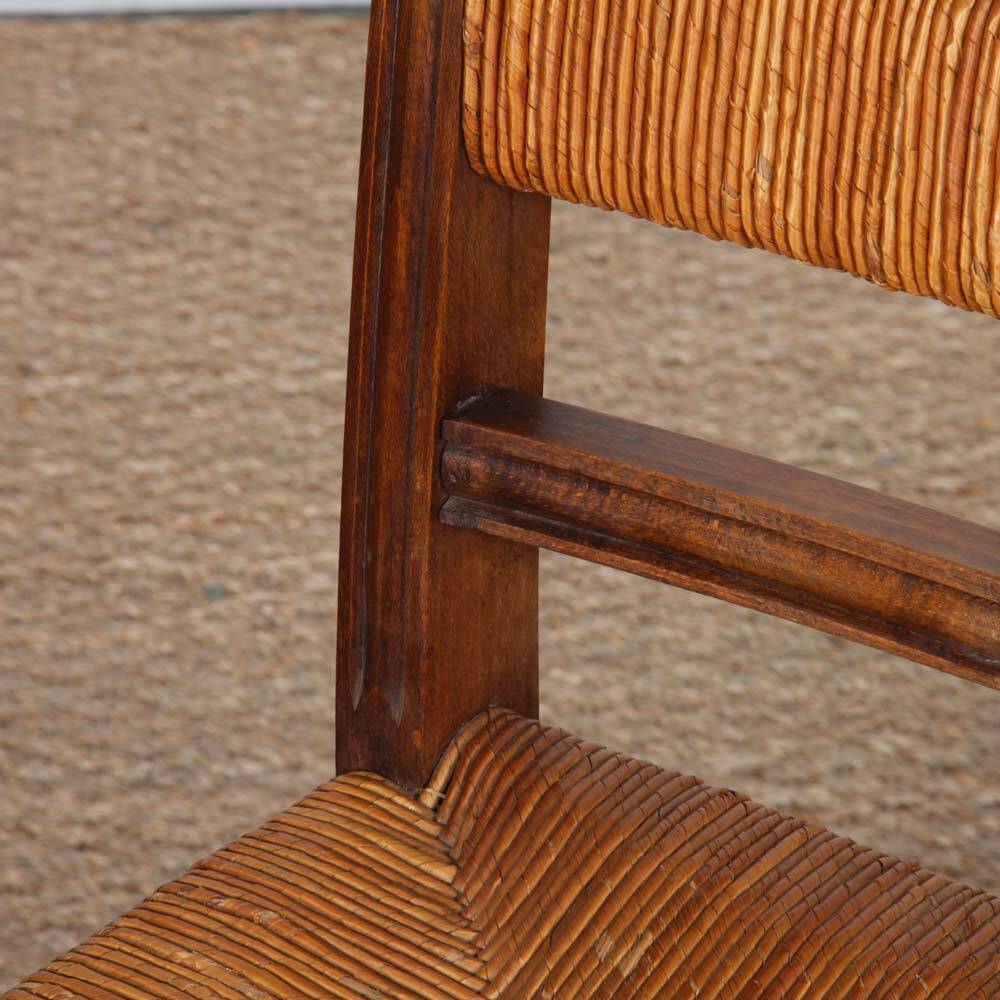 Ensemble de 8 chaises paillées en bois massif, 1940