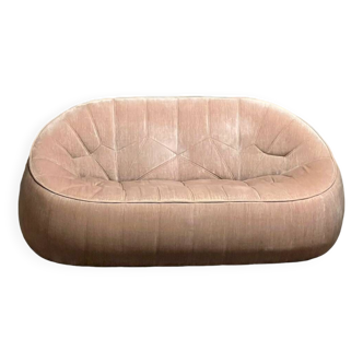 Cinna 'Ottoman' sofa in pale pink velvet, Ligne roset 1980