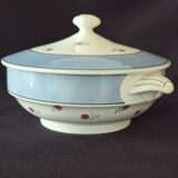 Vegetable dish (soup tureen) in Digoin Sarreguemines earthenware, model AIX A156.