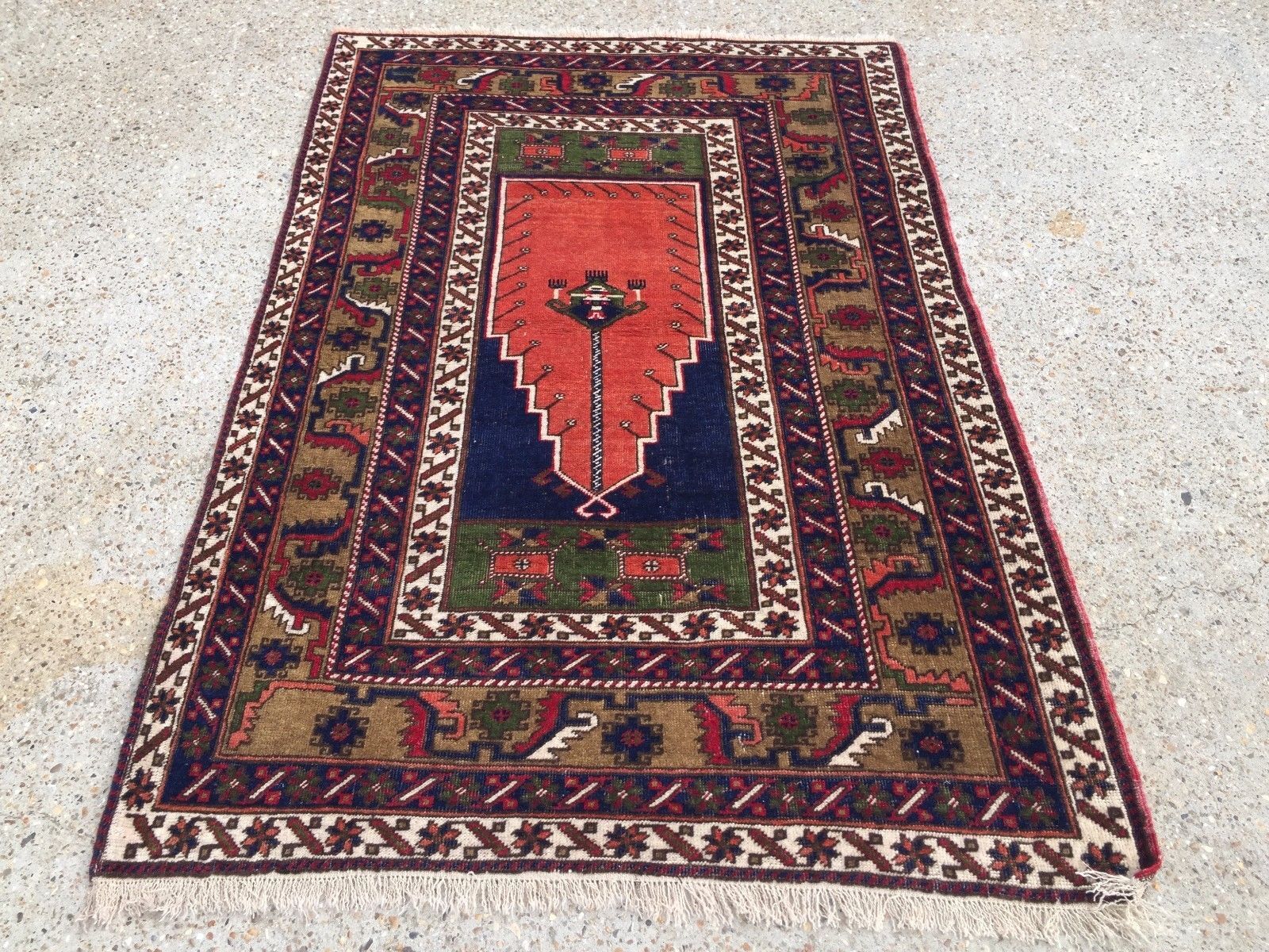 Turkish Prayer Rug vegetable dye 175x115cm