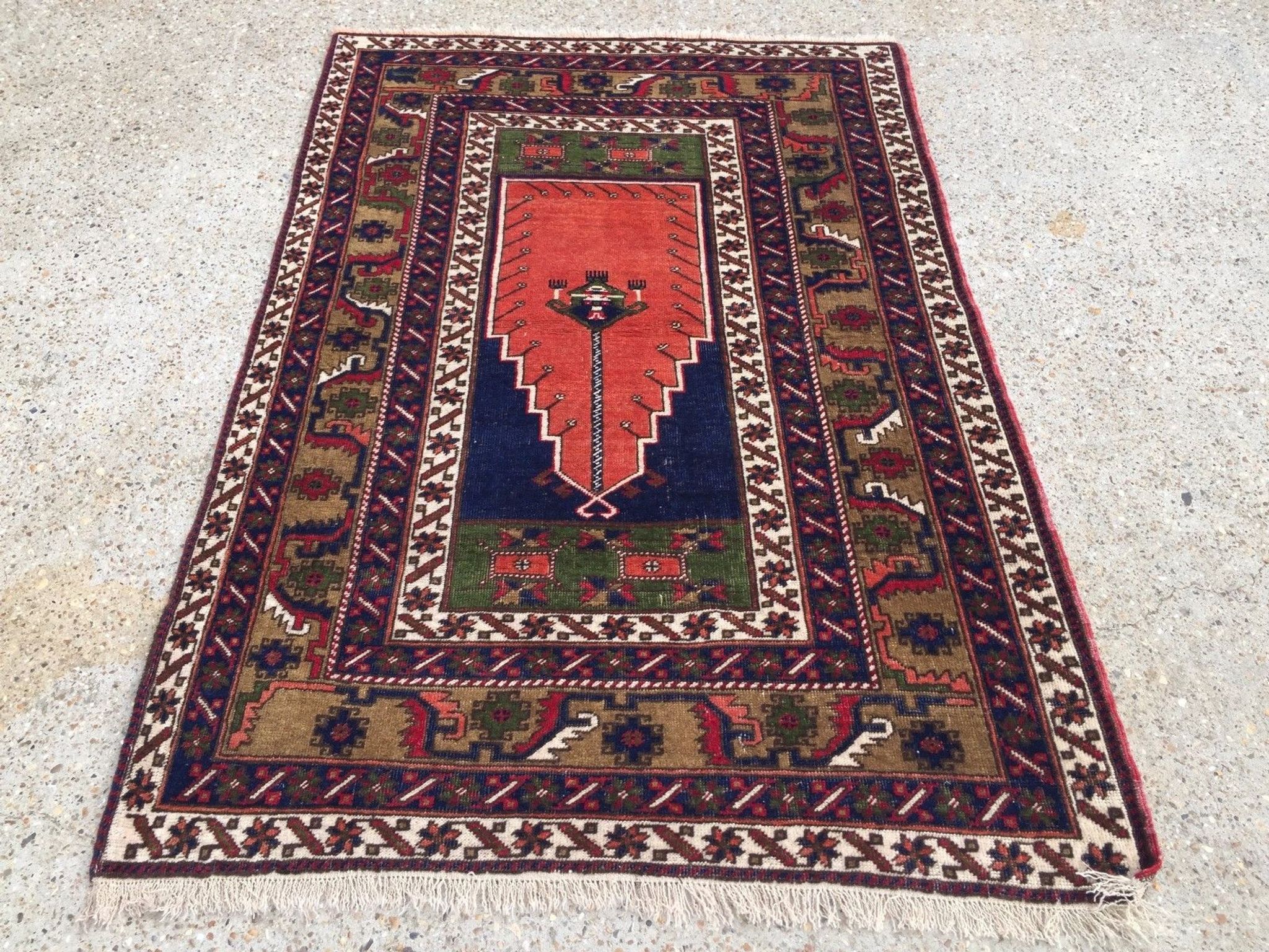Turkish Prayer Rug vegetable dye 175x115cm
