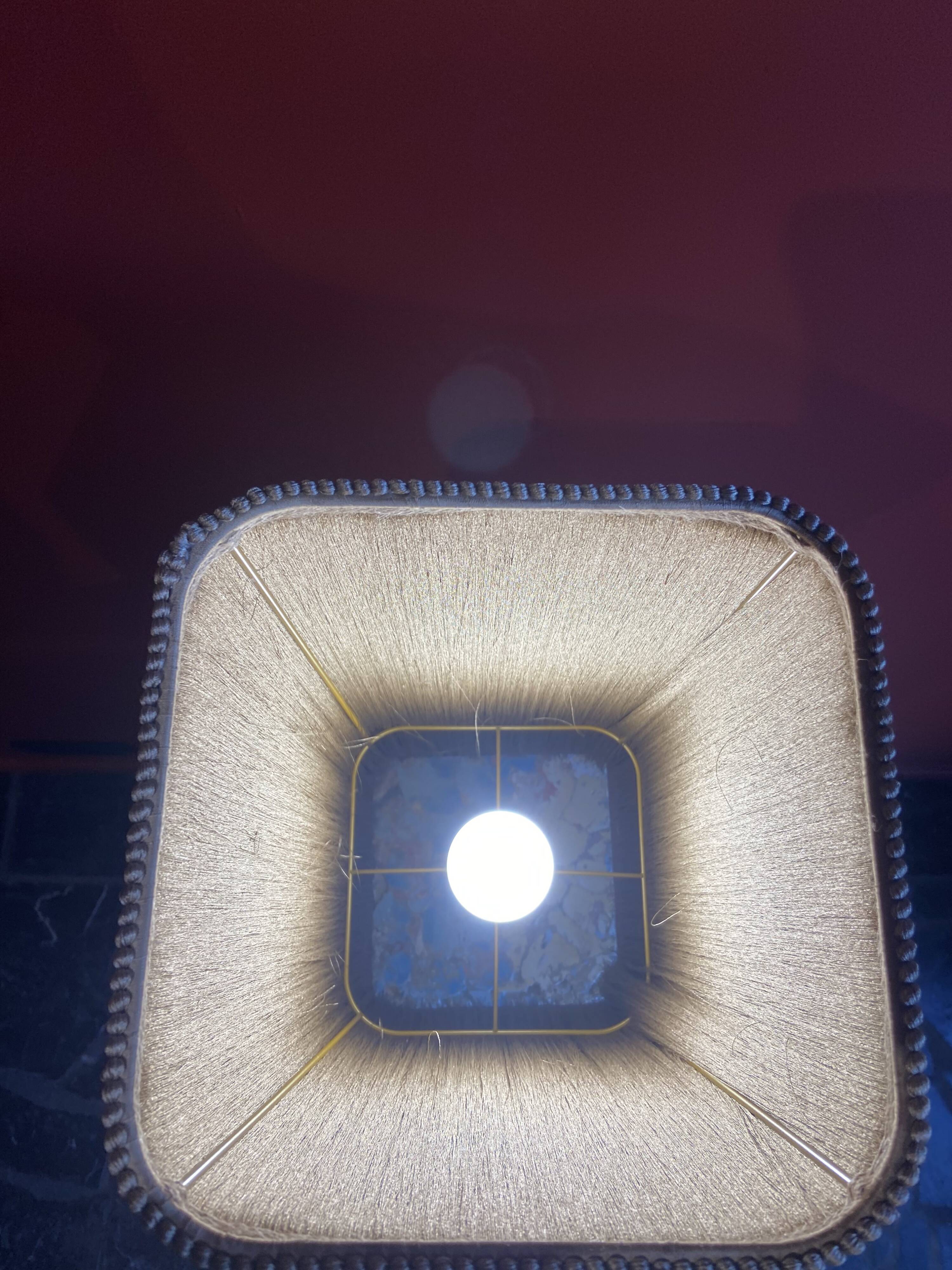 Base stuck blue beige marble-plaster, fringed lampshade Houles, 21st century.