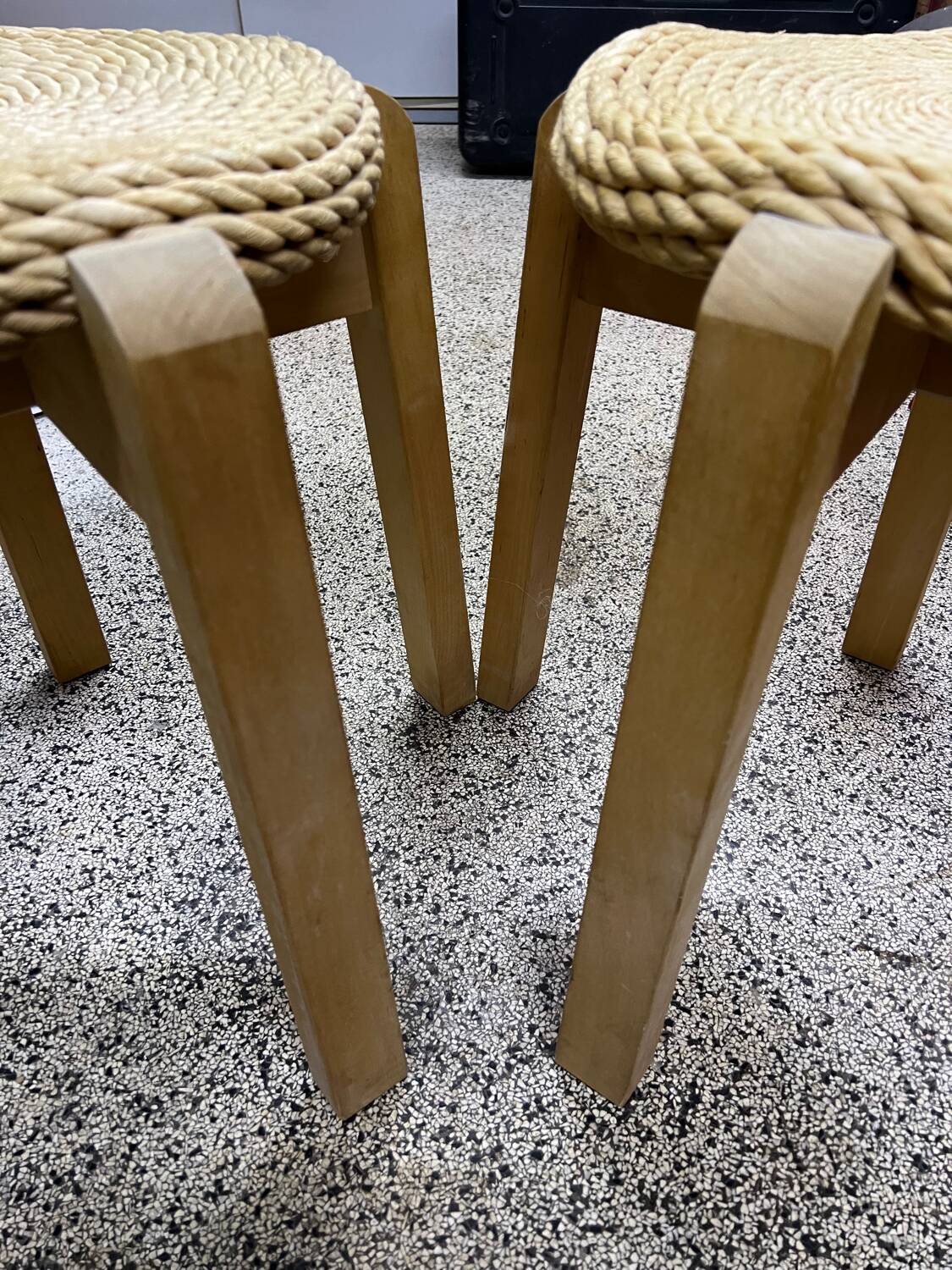 Paire de tabourets scandinave en jonc 70’s