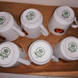 Serving 6 vintage coffee cups