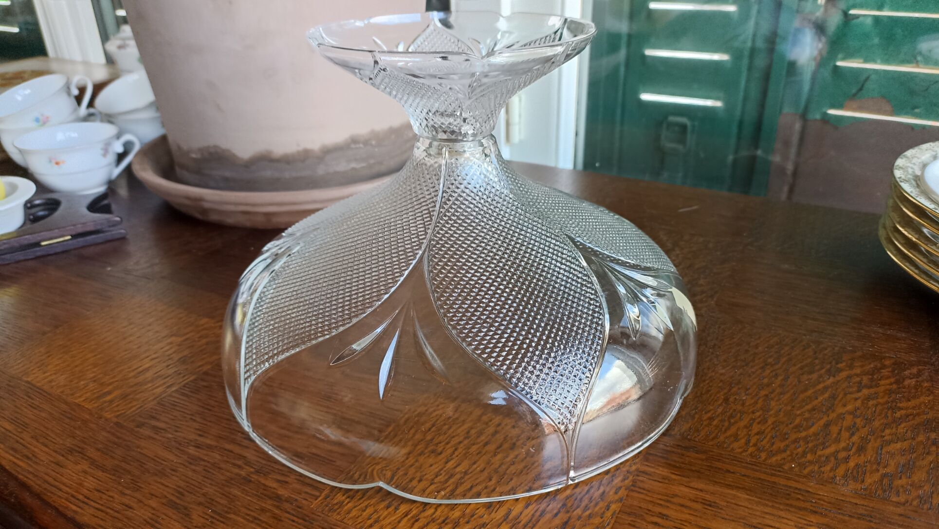 Crescendo glass stand cup from the 70s