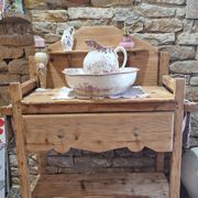 Table de toilette