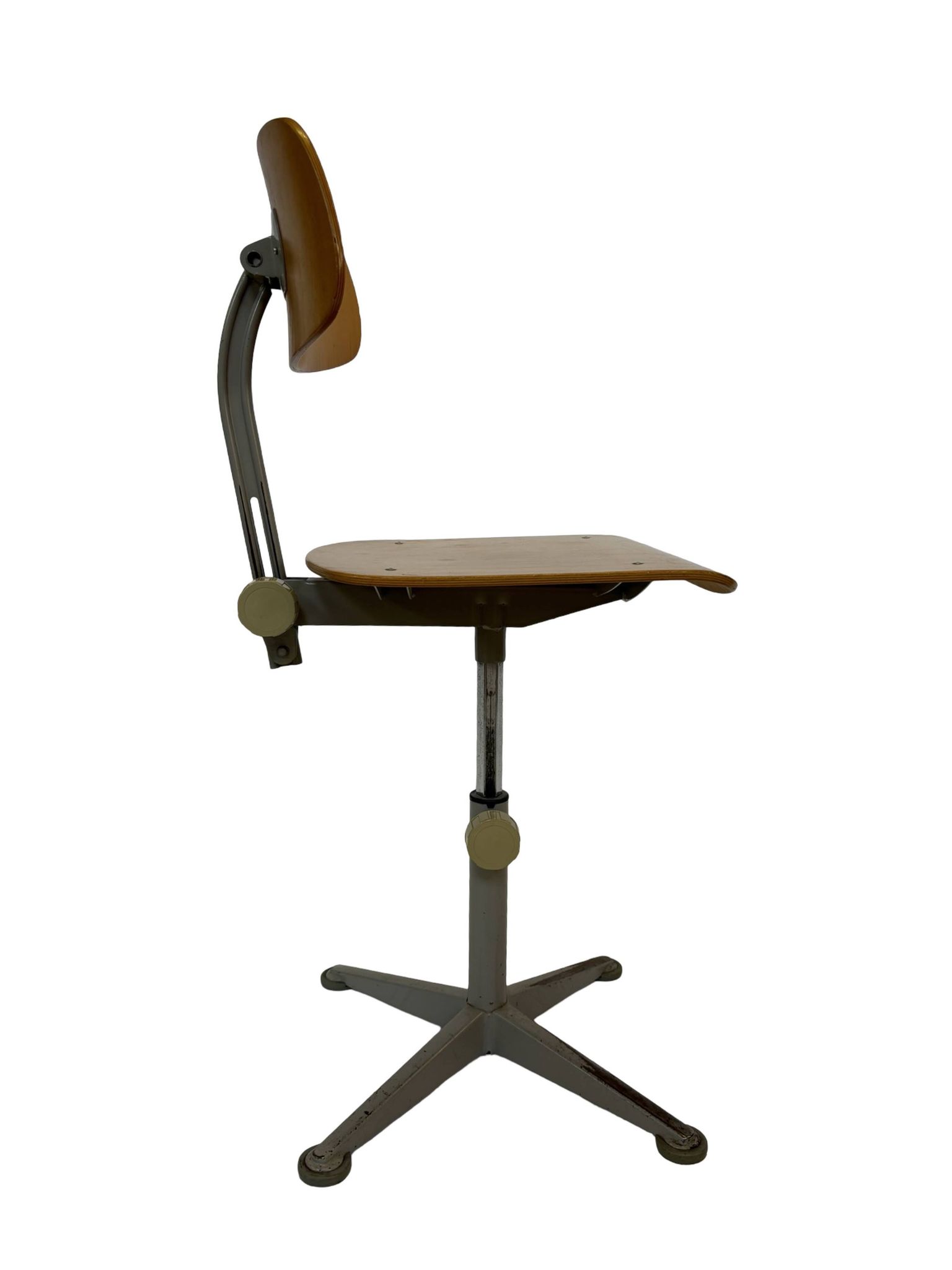 Vintage Friso Kramer work chair from Ahrend de Cirkel dutch design