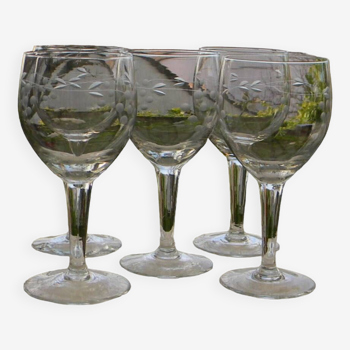 Set of 5 glass water glasses from the 1950s.