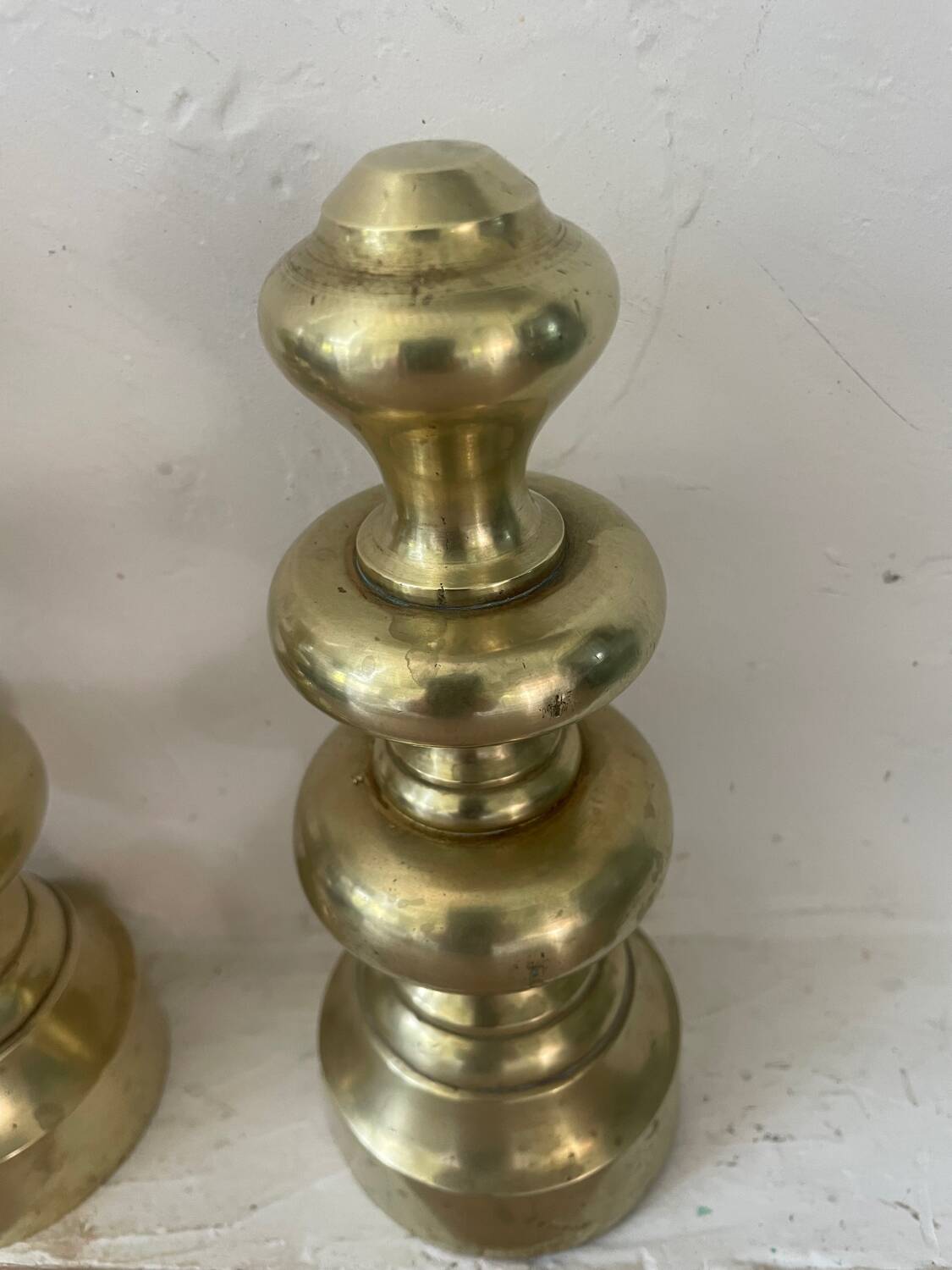 Paire de serre-livres en laiton