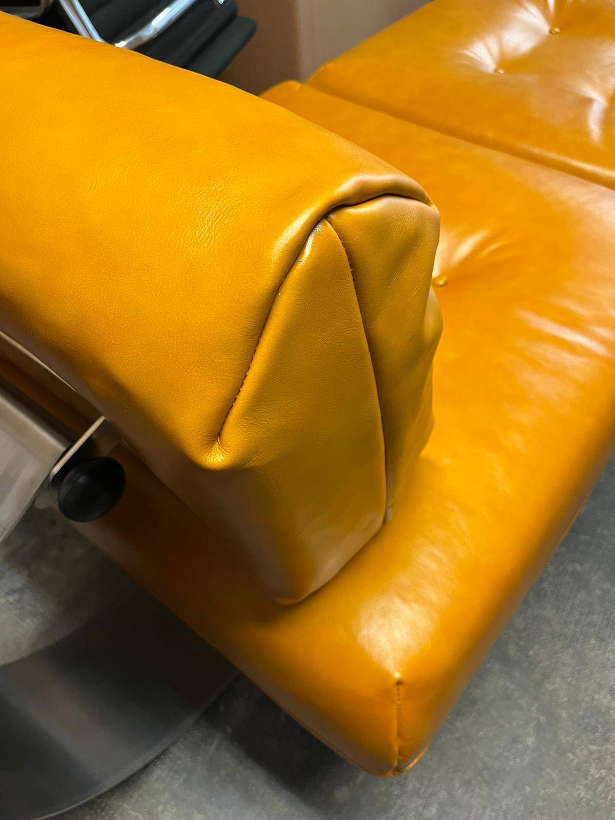 Alta Chair Oscar Niemeyer, Mobilier International