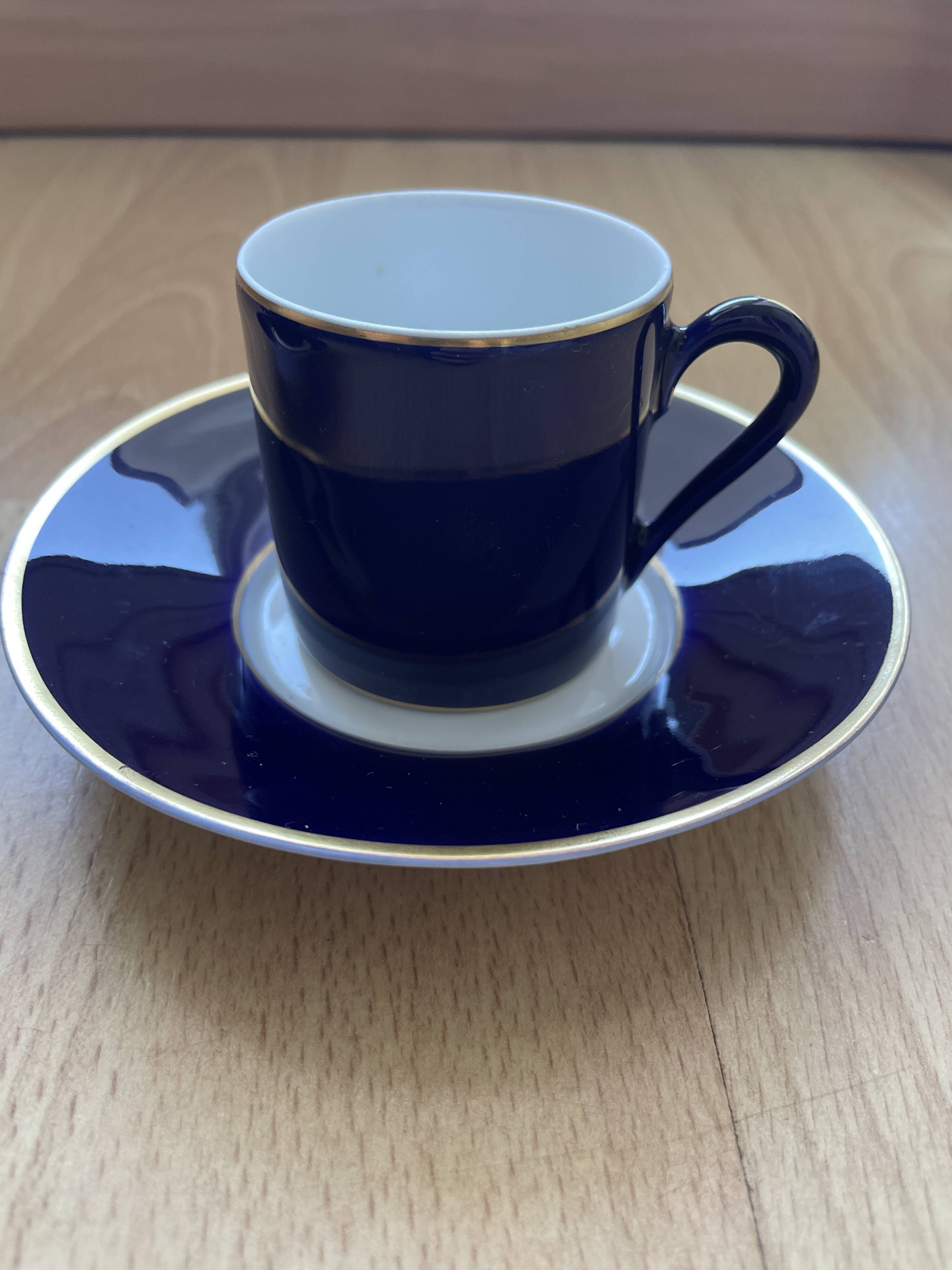 Tasses à café en porcelaine de Limoges