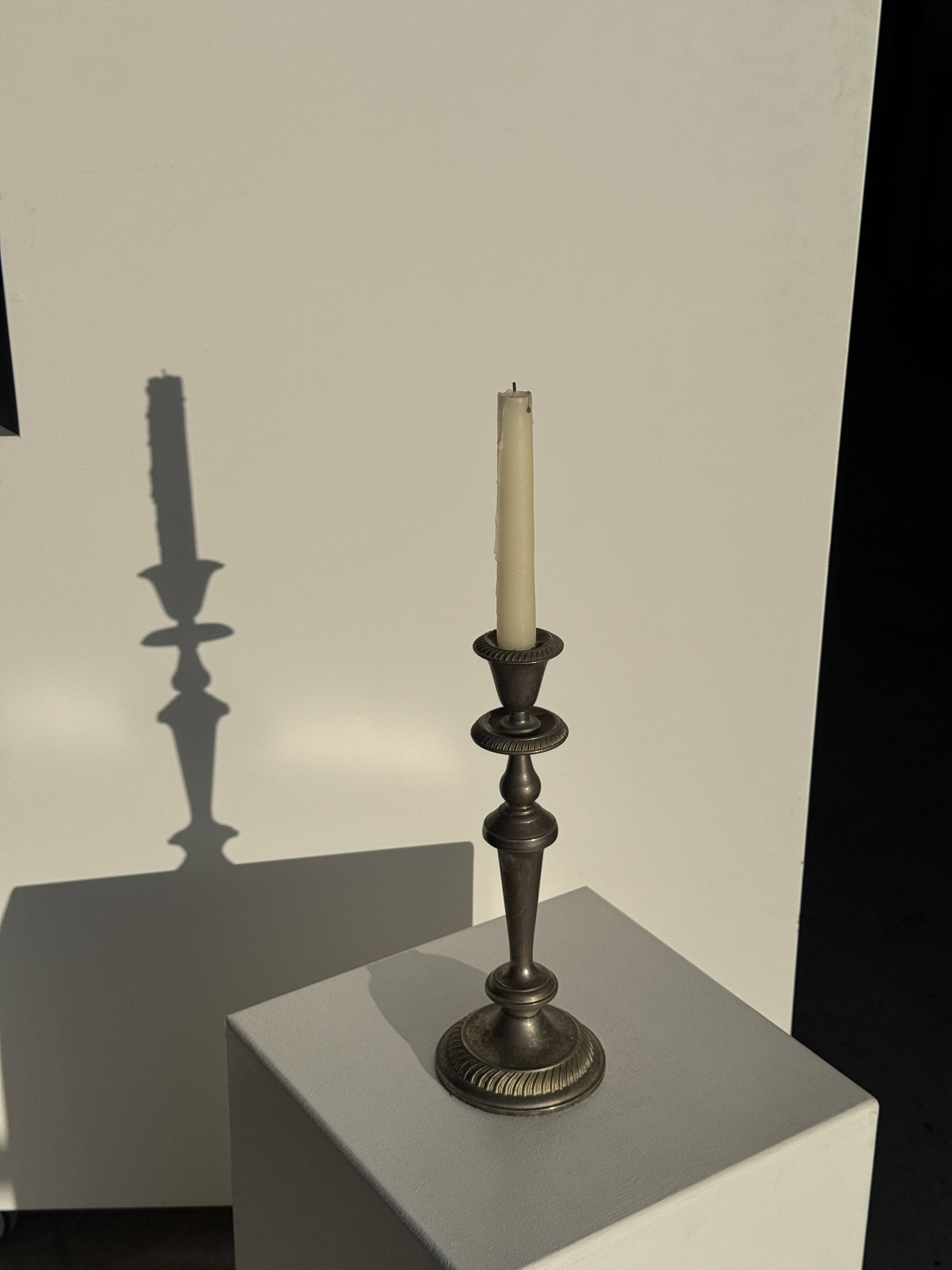 Large antique silver-plated candlestick H29 D10.5