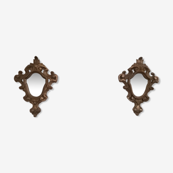 Paire de miroirs style Louis XV en bois argenté