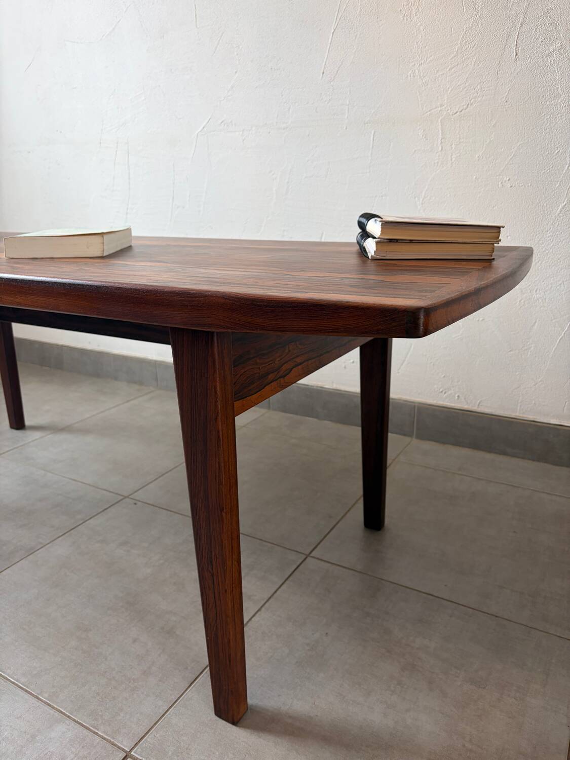 Vintage Scandinavian coffee table in rosewood.