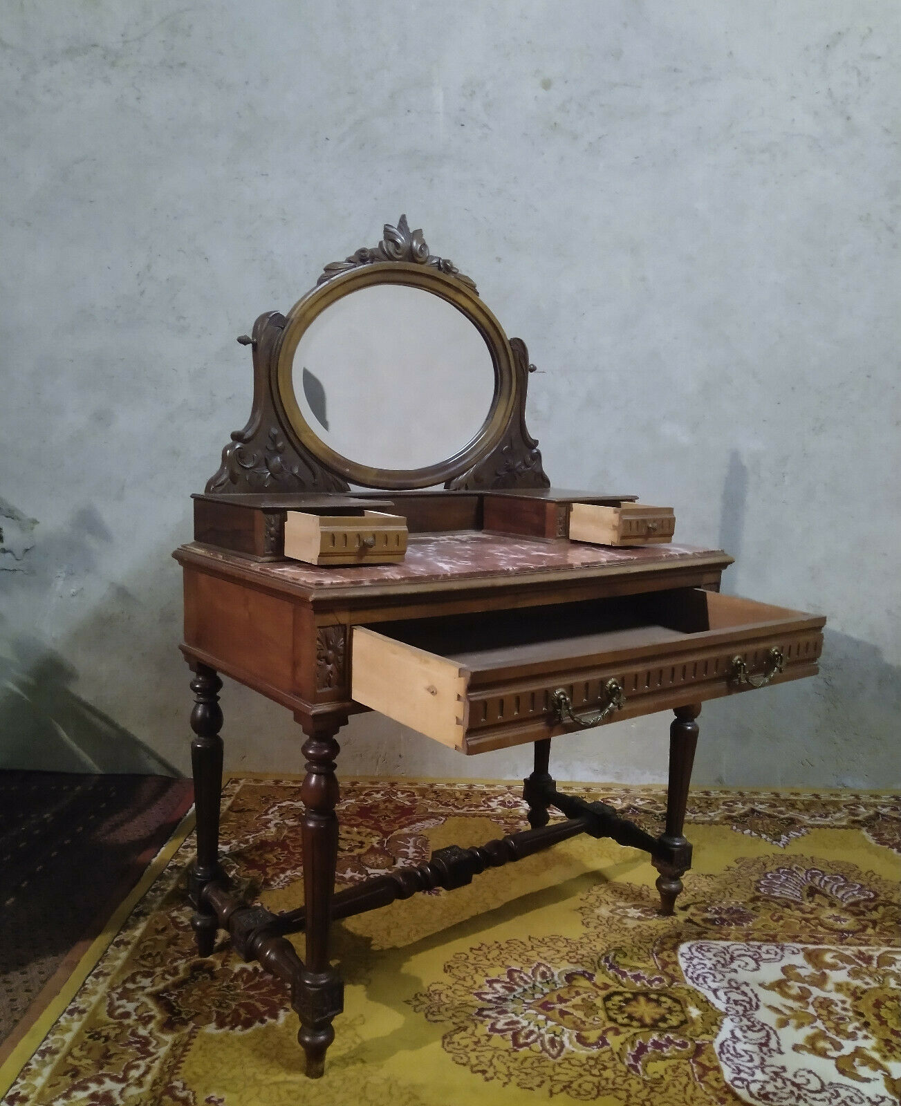 Louis XVI-style walnut hairdresser