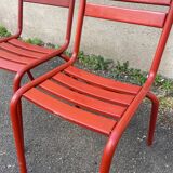 2 chaises style Tolix en métal rouge, France 1950