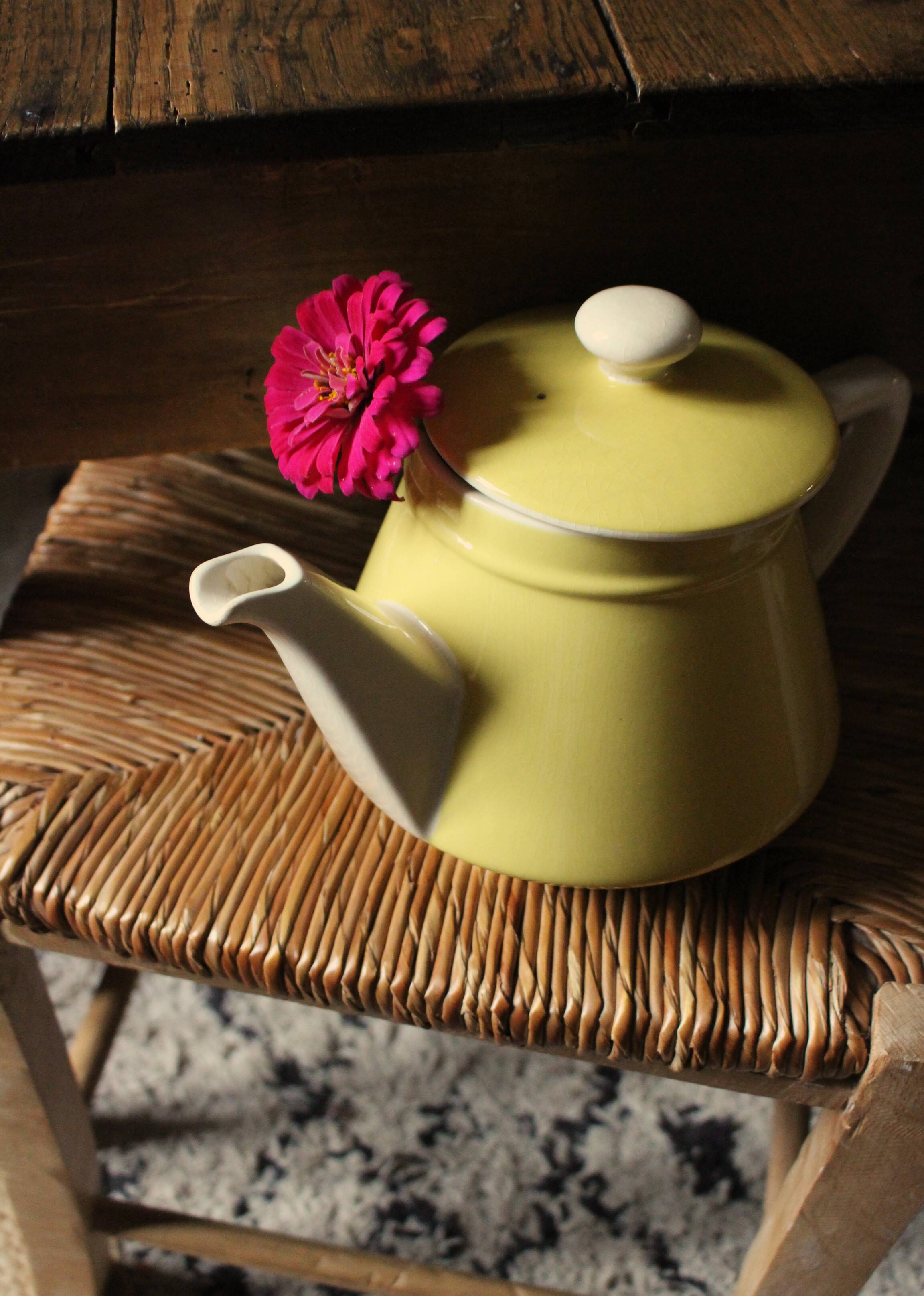 Villeroy Boch yellow earthenware teapot