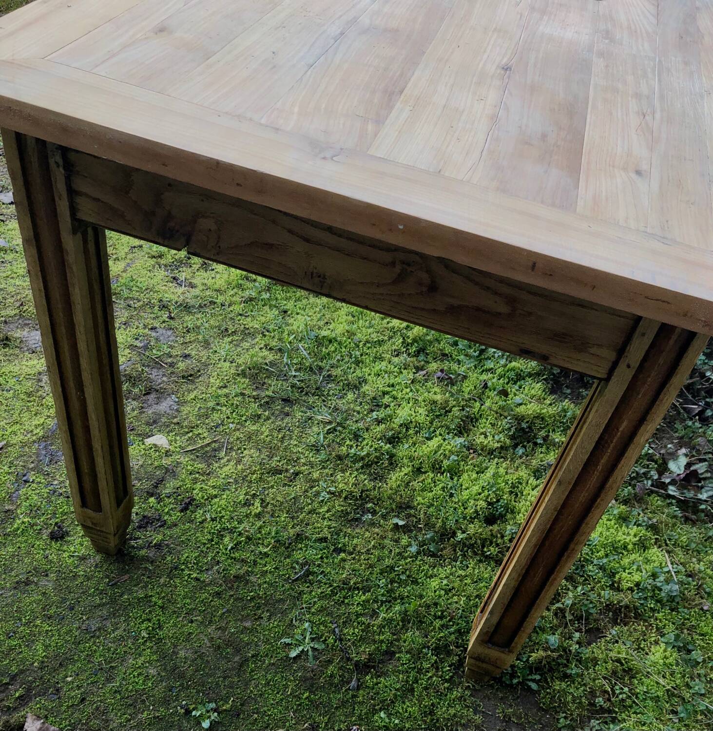 Art deco bistro table