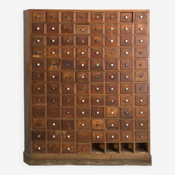 Trade cabinet with 96 drawers
