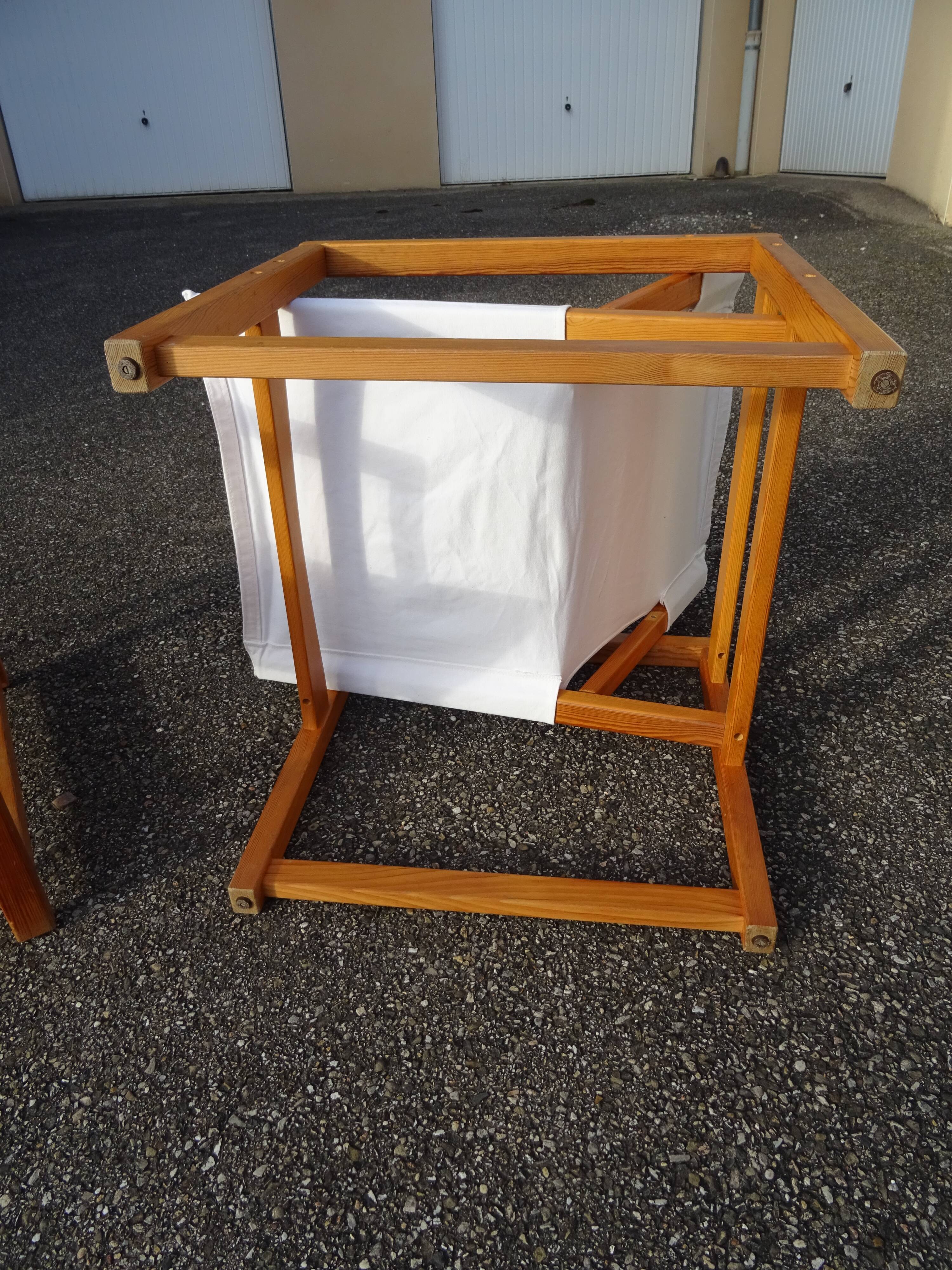 Paire de fauteuils style scandinave, années 70-80