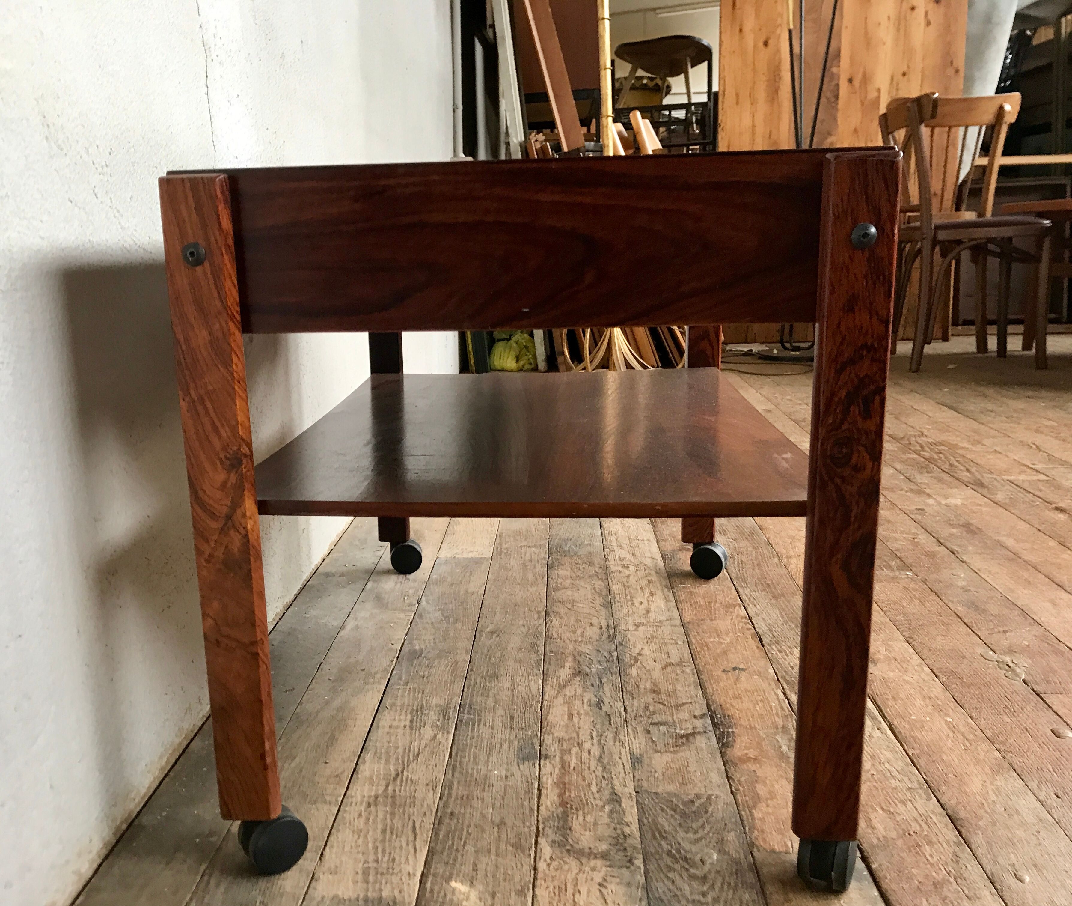 Meuble vintage - scandinave en palissandre sur roulette 1960