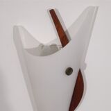 Paire d'appliques vintage scandinave en teck et acrylique 1970