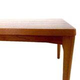 Table basse en teck danois Henning Kjaernulf