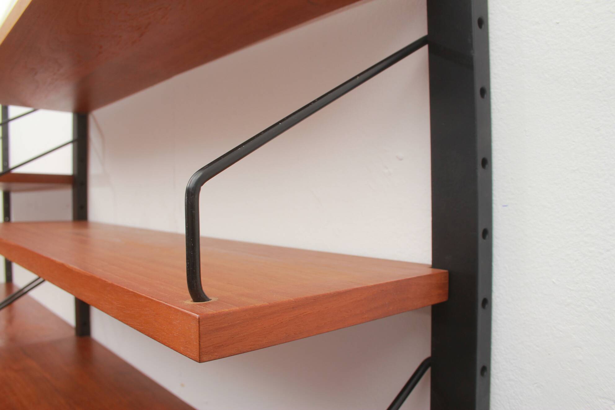 1960s wall unit in teak, Poul Cadovius