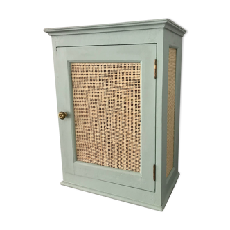 Medicine cabinet