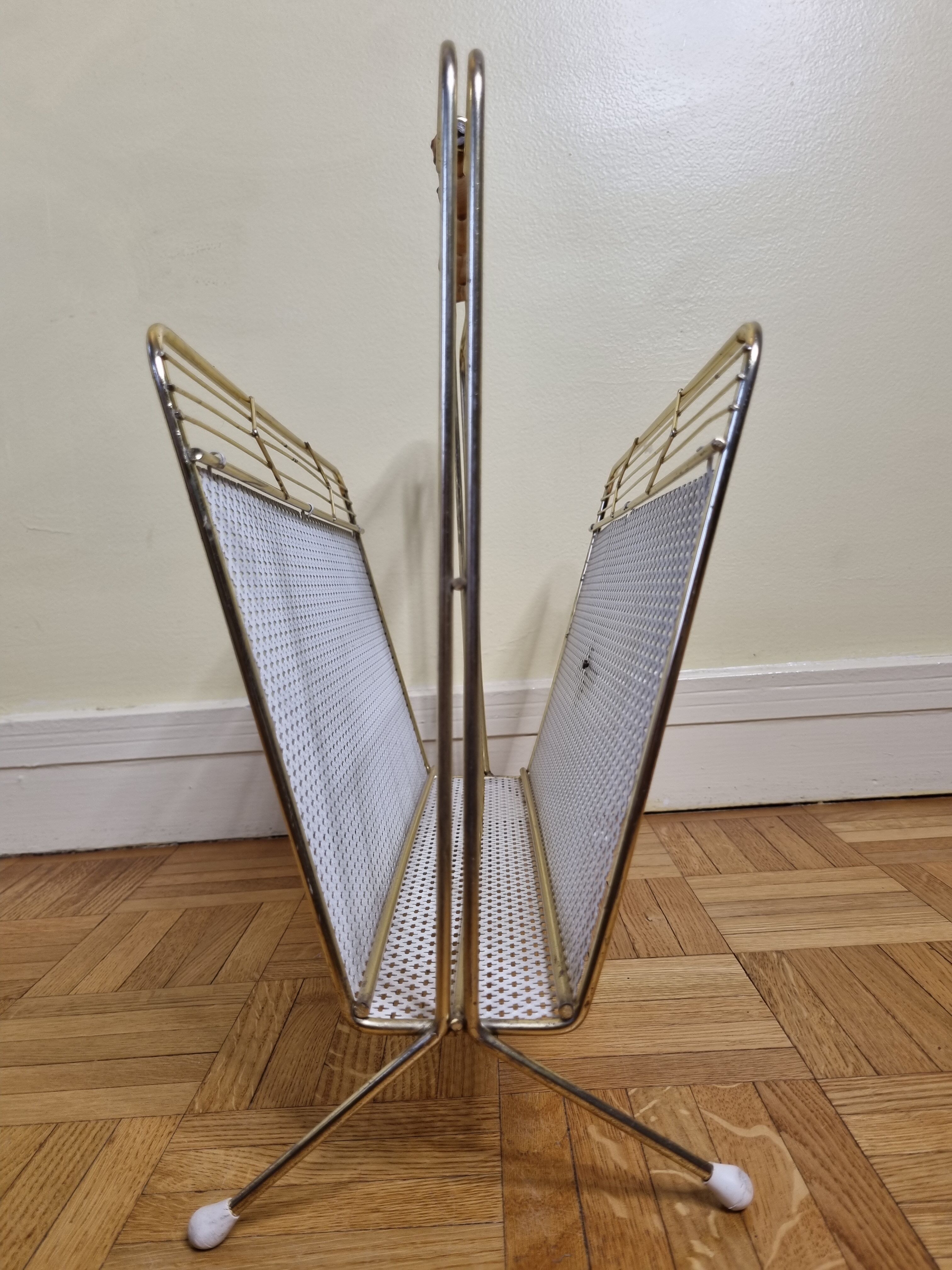 Vintage "Cavalier" magazine rack in white perforated metal and rattan