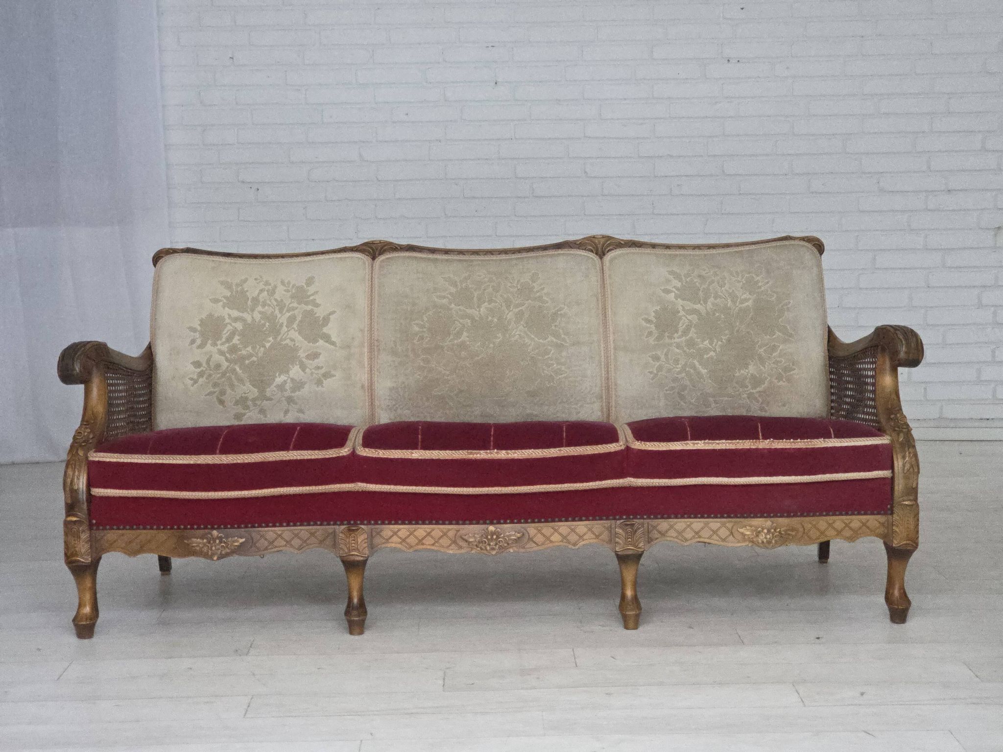 1930s, Danish 3-seater sofa, red furniture velour, furniture mesh.