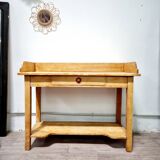 Old counter table