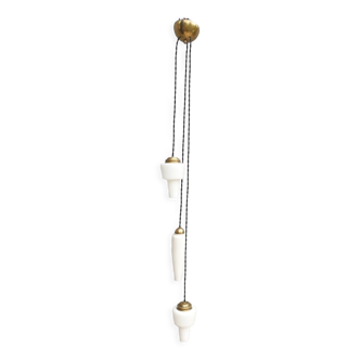 Cascade suspension of a trio of vintage opalines 1960