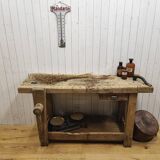 Carpenter's workbench