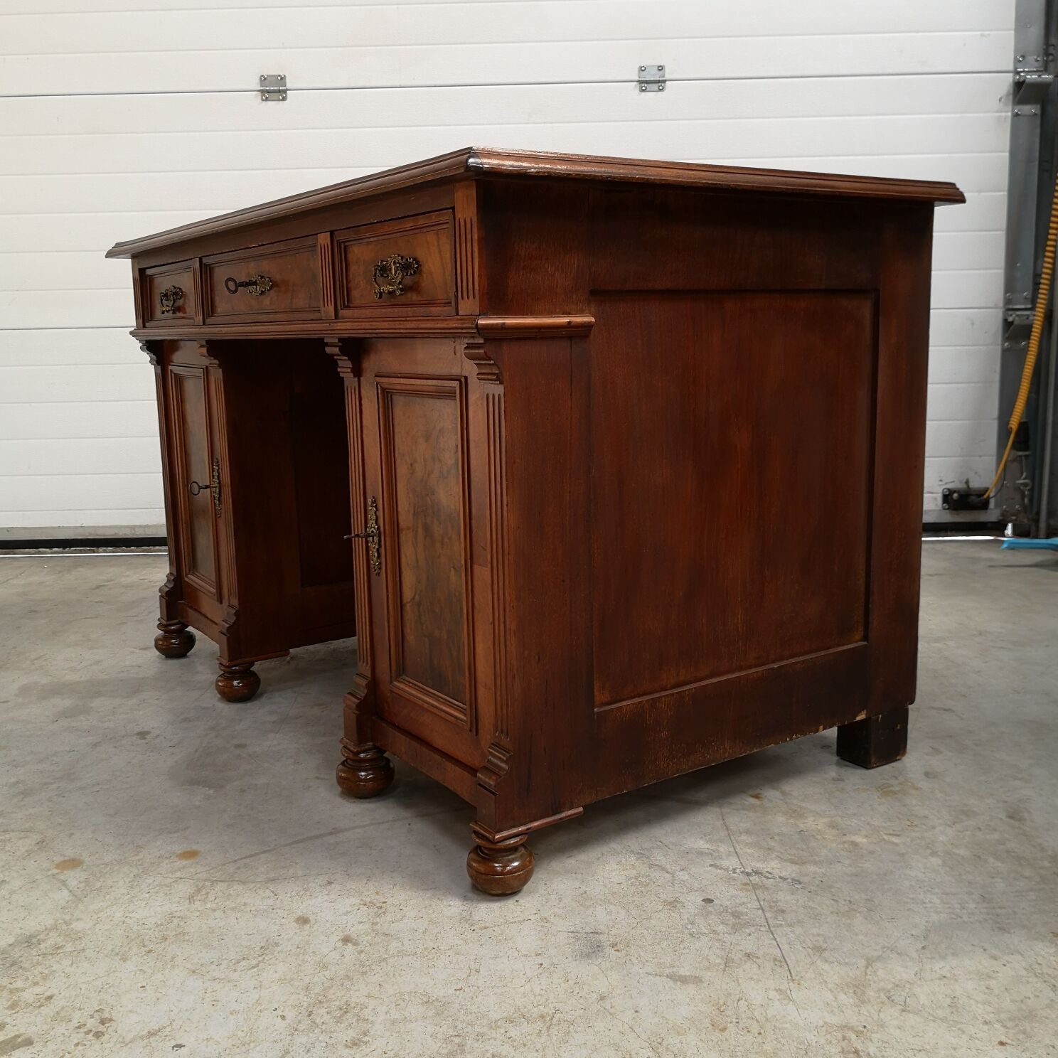 English office walnut and walnut bramble 1880 antique