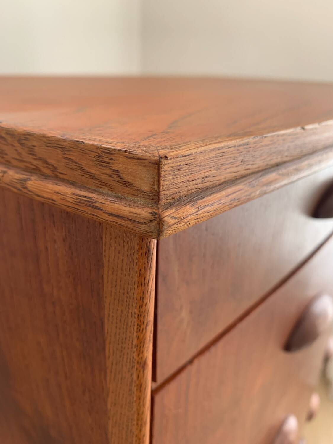 Danish 8-drawer chest of drawers in teak