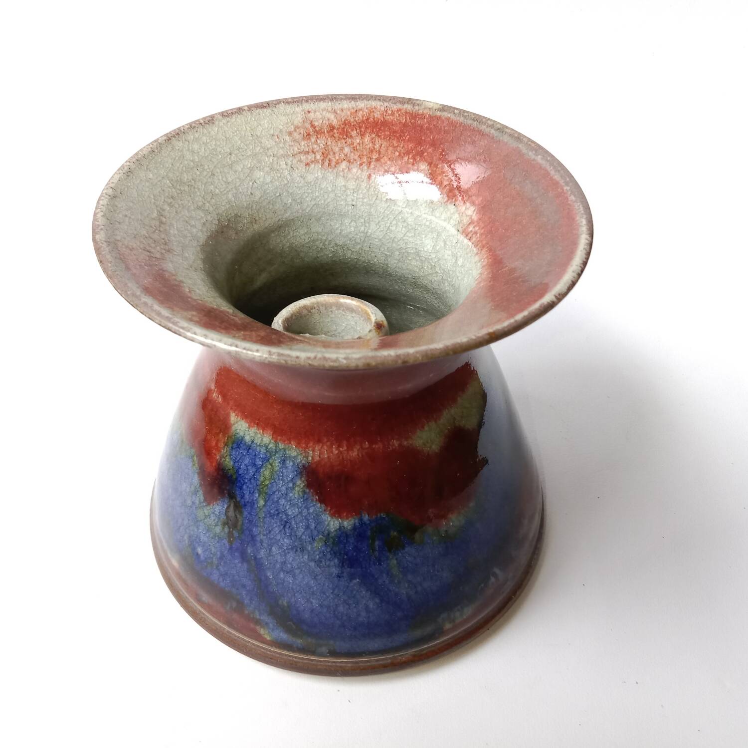 Red and blue glazed stoneware vase signed 12 cm