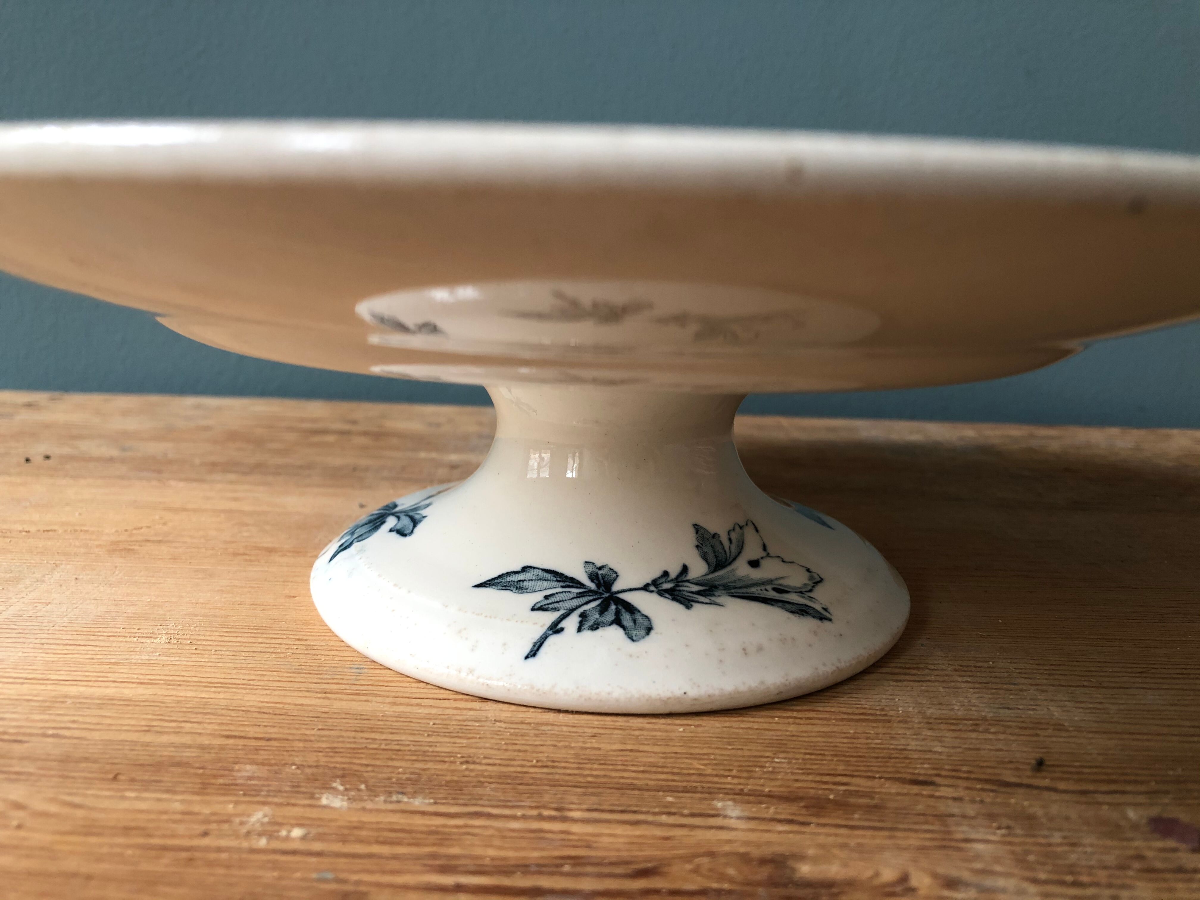 Former dish compotier Keller and Guerin Lunéville