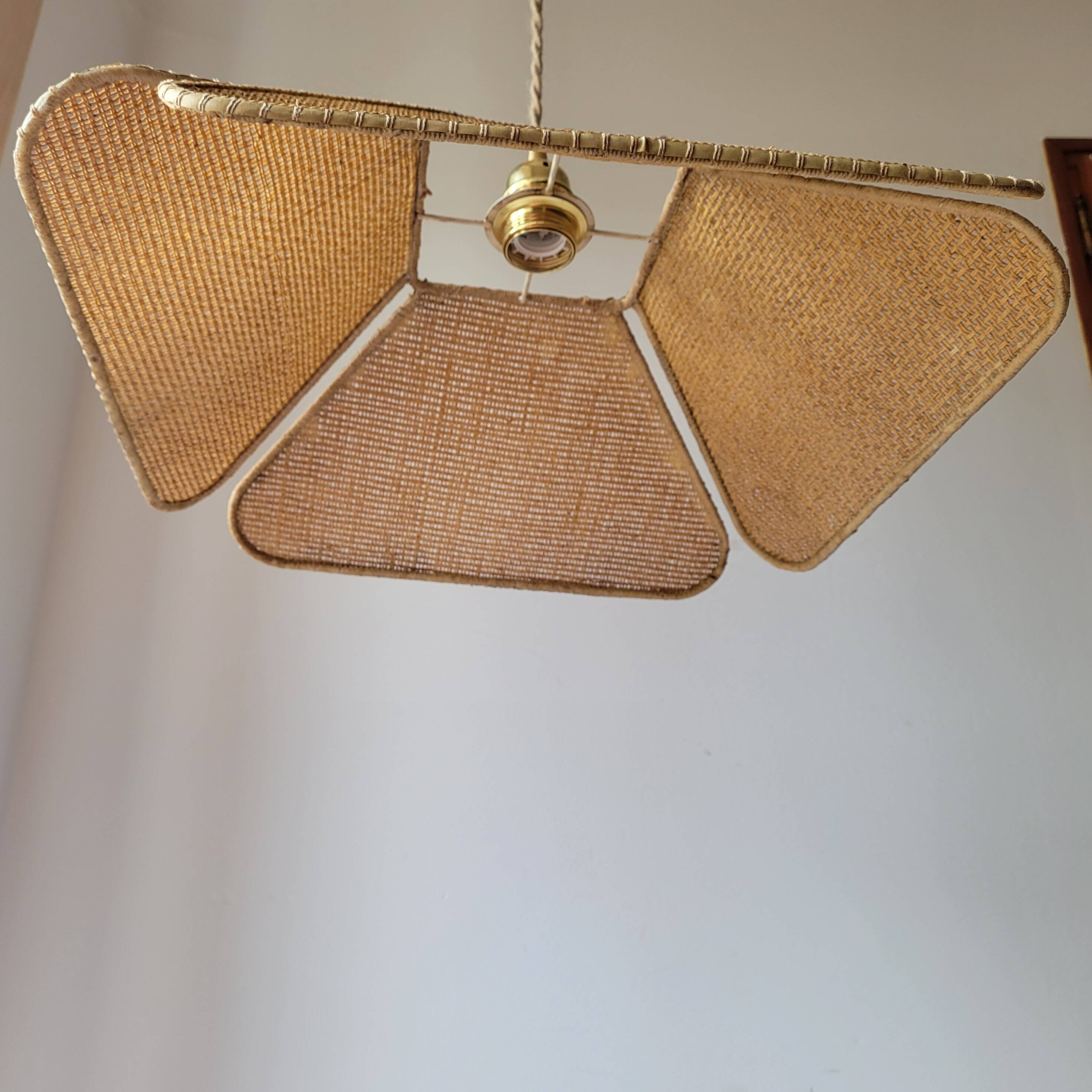 Rabane and leather suspension