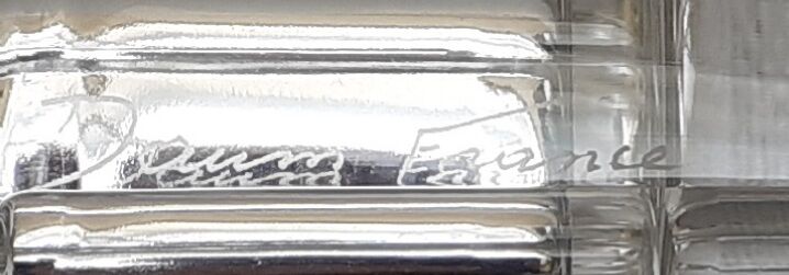 Daum crystal table hanger