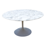 Table Tulip by& Eero Saarinen marble Calacatta, Knoll